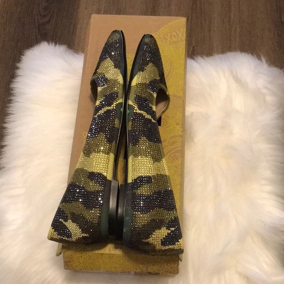 MIX 6 CAMO PRINTED CANVAS. STYLE M6- FABIENNE. SIZE 6.5. With the original box. - Picture 11 of 13